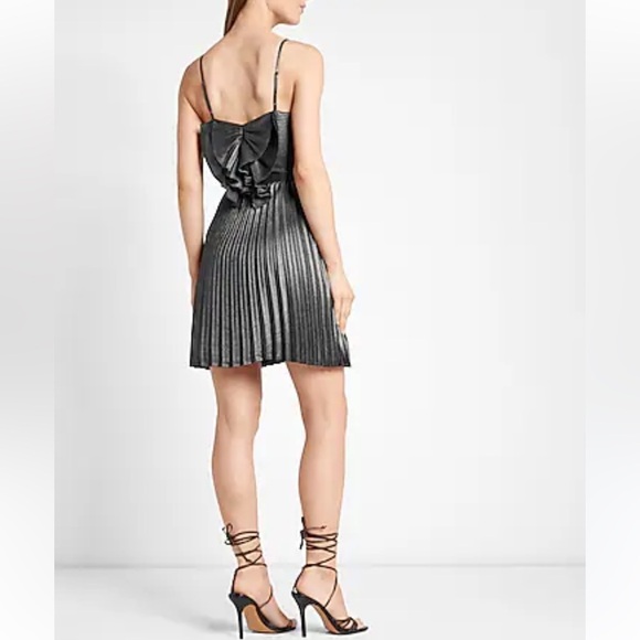 Express Dresses & Skirts - Express now metallic pleated mini dress size medium new